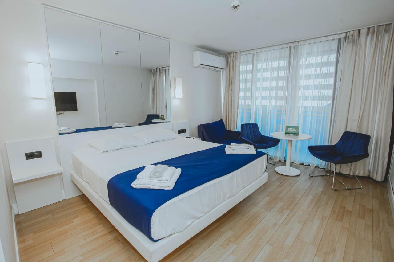 Orbi City Sea View - Special Category Aparthotel Batumi Bagian luar foto