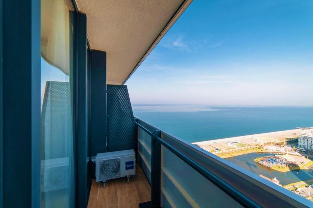 Orbi City Sea View - Special Category Aparthotel Batumi Bagian luar foto