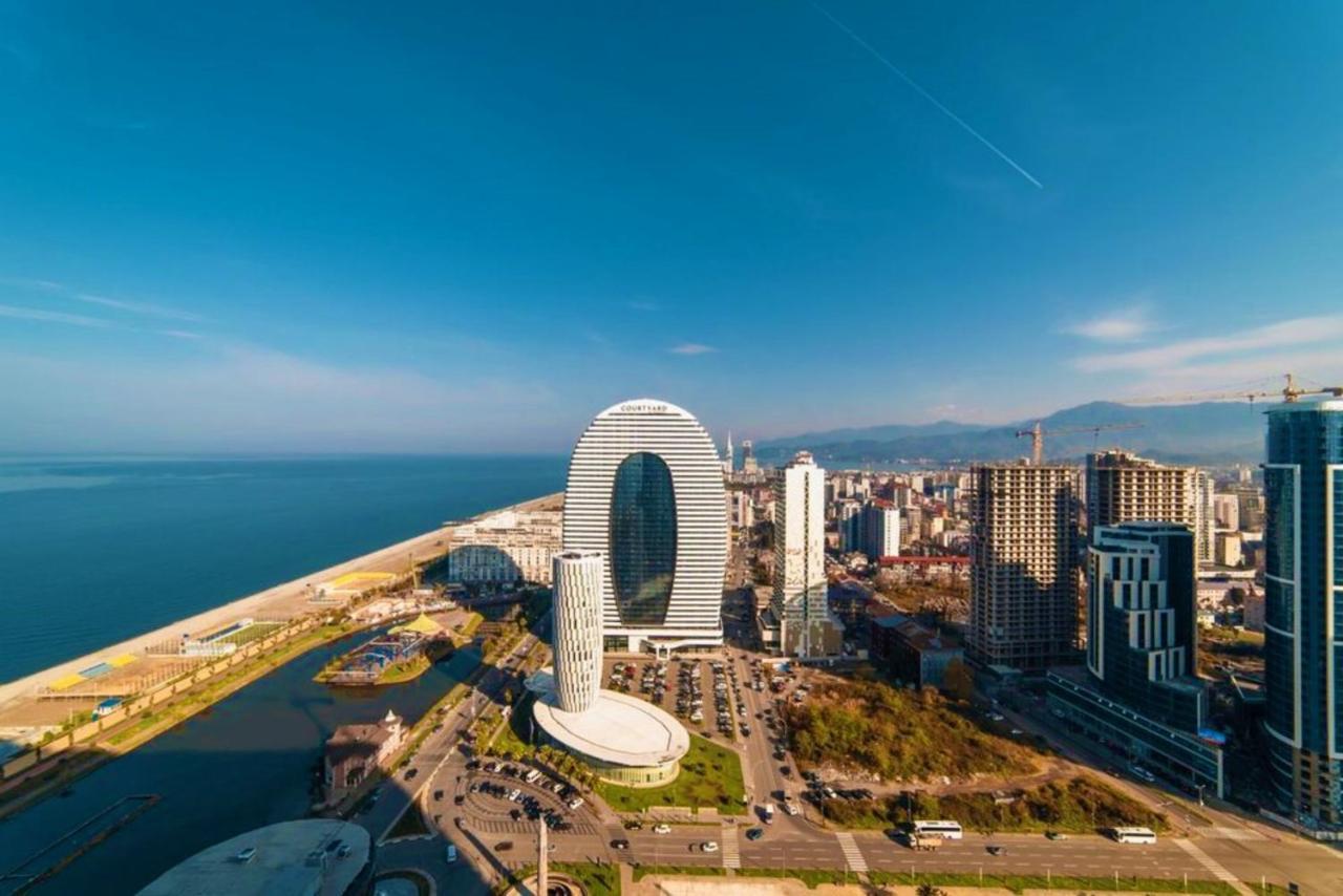 Orbi City Sea View - Special Category Aparthotel Batumi Bagian luar foto