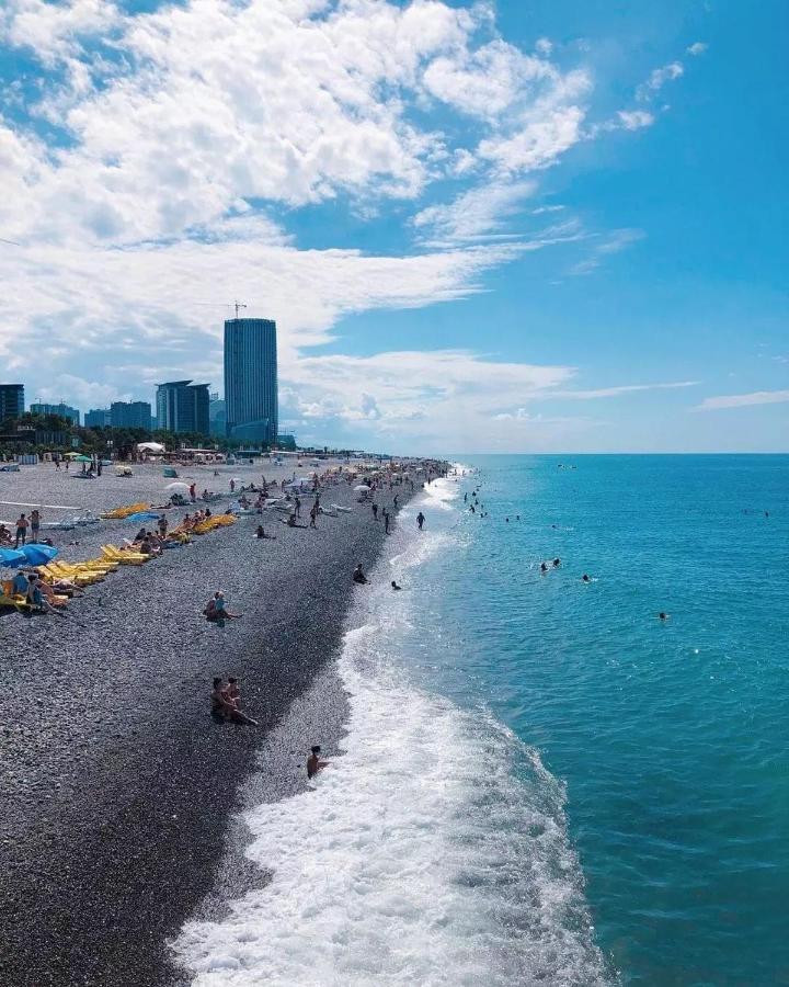 Orbi City Sea View - Special Category Aparthotel Batumi Bagian luar foto