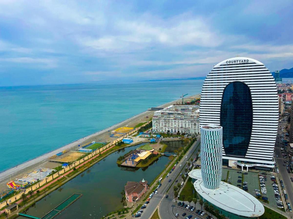 Orbi City Sea View - Special Category Aparthotel Batumi Bagian luar foto